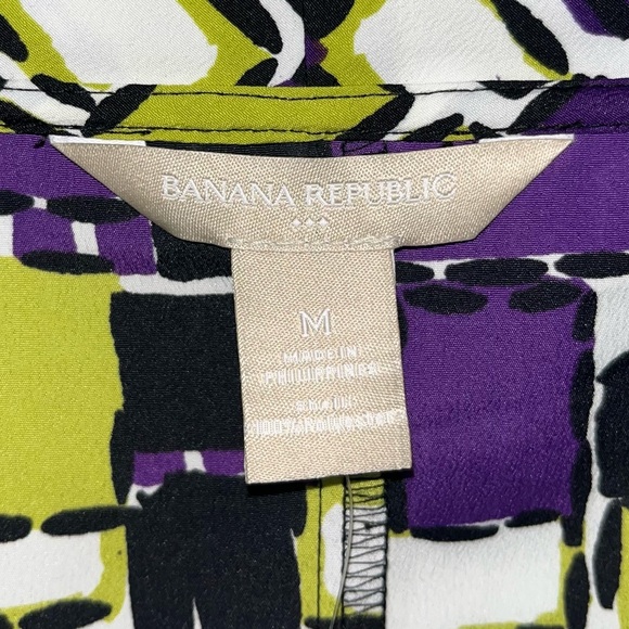 Banana Republic NWT size medium blouse w/cap sleeves - Picture 3 of 9